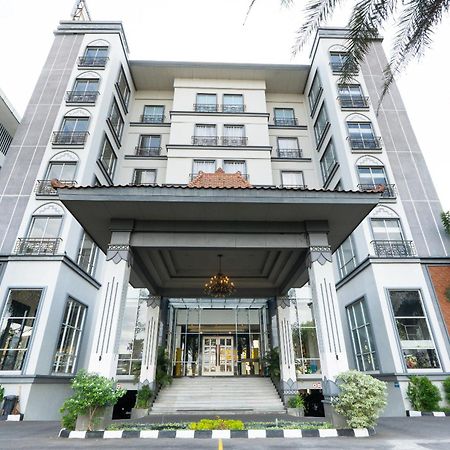 Grand Serela Джокьякарта Экстерьер фото